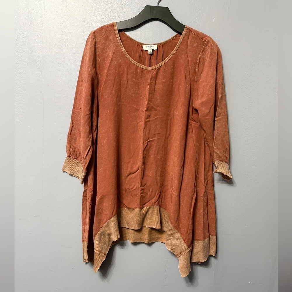 Umgee Terracotta and Beige Tunic Top